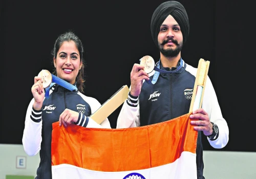 Manu Bhaker and Sarabjot Singh Win India's 2nd Bronze Medal at the 2024 Olympics